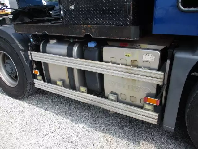 平成26年03月中古大型トラクタヘッドボルボボルボの画像54