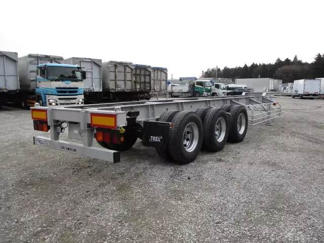 予備検査付(R3) 40FT3軸コンテナシャシ 3軸リーフサス 積載30,480㎏の画像4