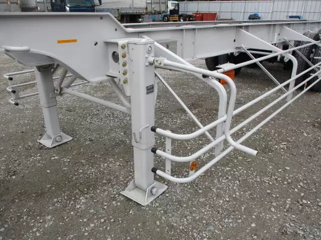 予備検査付(R3) 40FT3軸コンテナシャシ 3軸リーフサス 積載30,480㎏の画像9