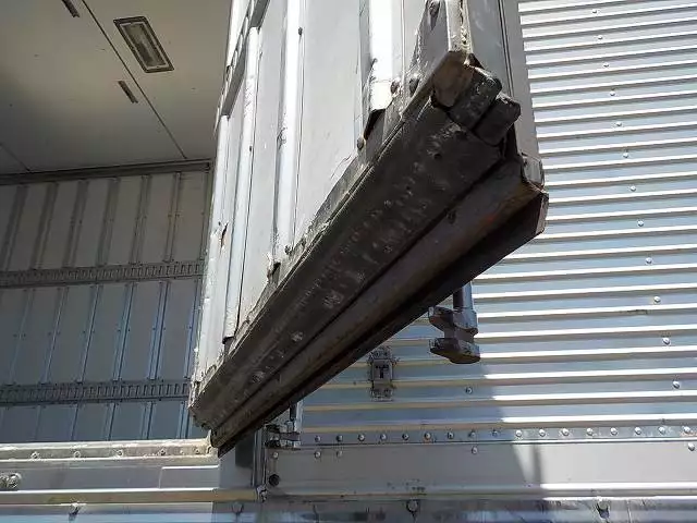 平成28年04月中古大型冷凍バン・ウィング三菱ふそう三菱の画像14