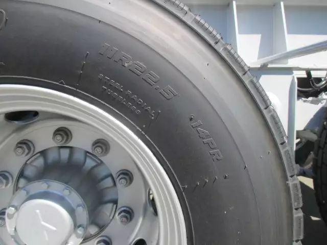 【予備権付:令和3年7月13日まで】未使用車 東邦 40FT3軸コンテナシャシ リーフサス 積載:30,480kg 第五輪:10,760kg以上の画像14