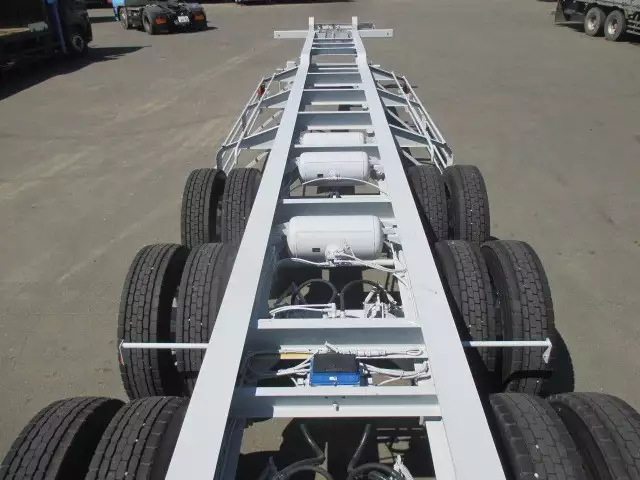 【予備権付:令和3年7月13日まで】未使用車 東邦 40FT3軸コンテナシャシ リーフサス 積載:30,480kg 第五輪:10,760kg以上の画像18