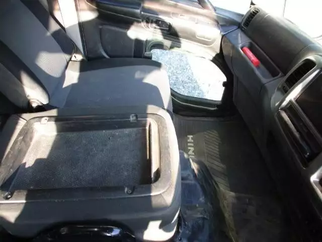 平成26年02月中古中型日野日野の画像26