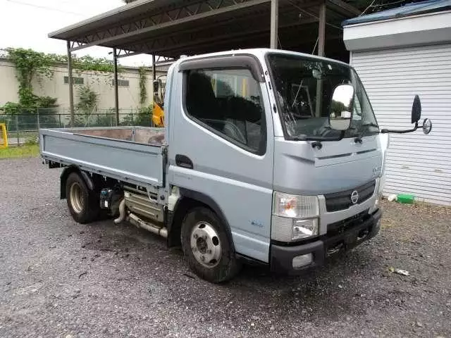 平成28年06月中古中型日産日産の画像2