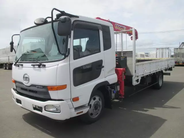平成27年12月中古大型日産UDUDトラックスの画像1