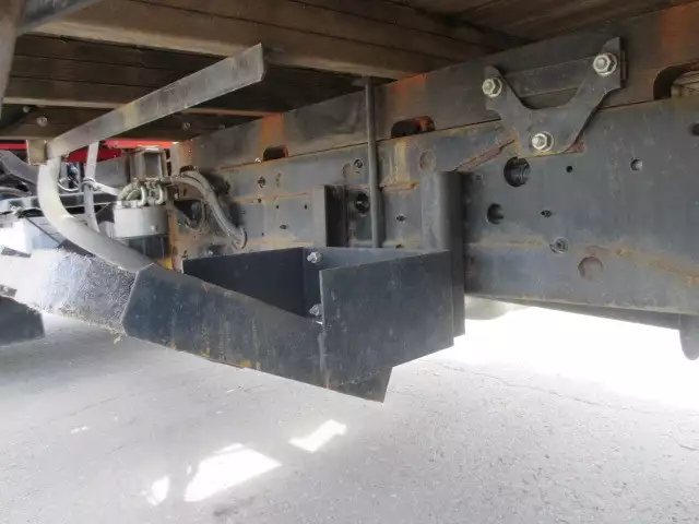 平成27年12月中古大型日産UDUDトラックスの画像13