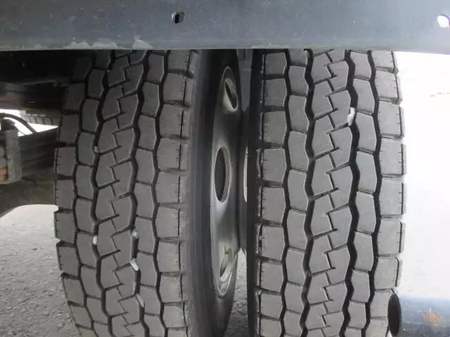 平成27年12月中古大型日産UDUDトラックスの画像19