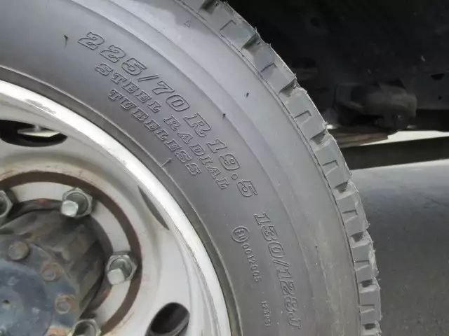 平成27年12月中古大型日産UDUDトラックスの画像20