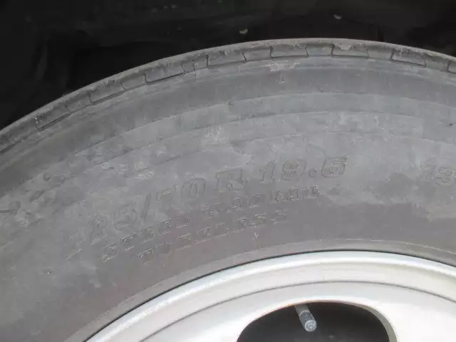 平成27年12月中古大型日産UDUDトラックスの画像23