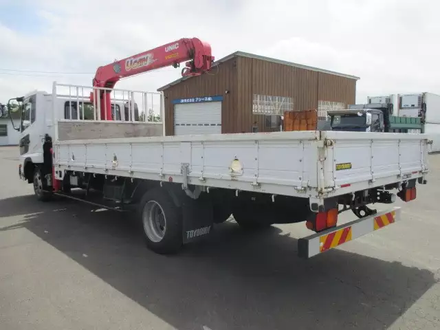 平成27年12月中古大型日産UDUDトラックスの画像7