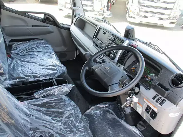 令和03年02月中古小型冷凍バン・ウィング三菱ふそう三菱の画像12