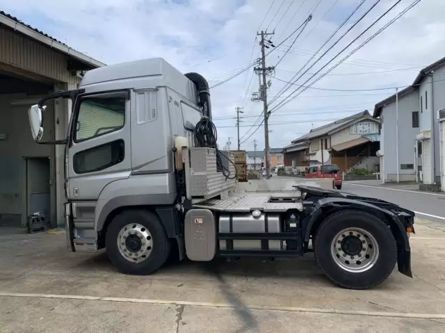 平成28年06月中古大型トラクタヘッド三菱ふそうスーパーグレートの画像3