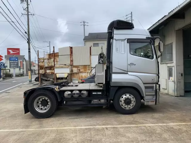 平成28年06月中古大型トラクタヘッド三菱ふそうスーパーグレートの画像4