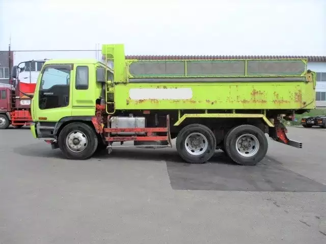 平成11年10月中古大型いすゞギガの画像8