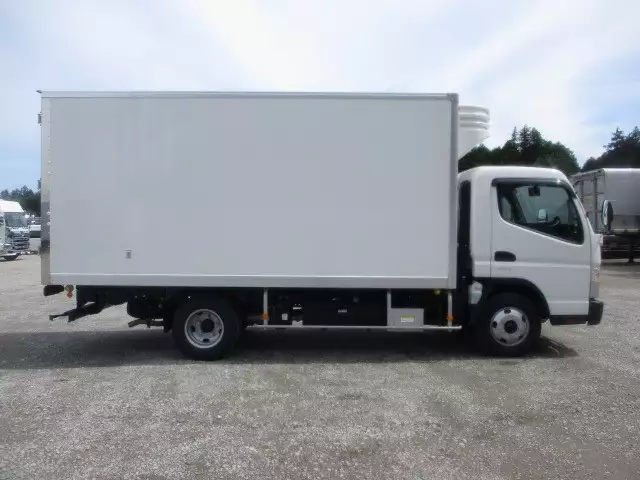 令和03年05月中古中型冷凍バン・ウィング三菱ふそう三菱の画像4