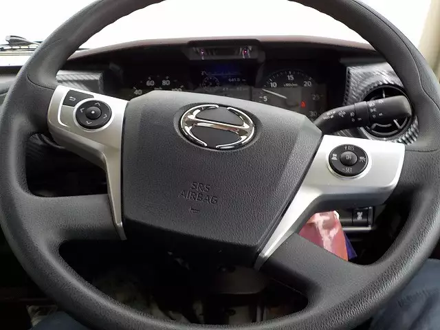 平成29年09月中古中型冷凍バン・ウィング日野レンジャーの画像16