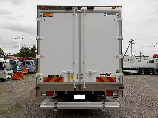 平成29年09月中古中型冷凍バン・ウィング日野レンジャーの画像5