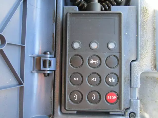 平成18年05月中古小型トラクタヘッド日野プロフィアの画像26