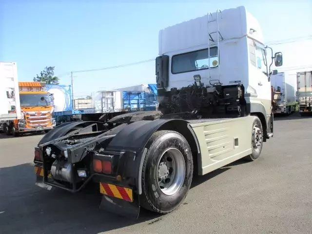 平成28年05月中古大型トラクタヘッド日産UDクオンの画像5
