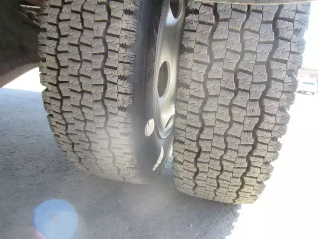 平成27年12月中古大型日産UDUDトラックスの画像14