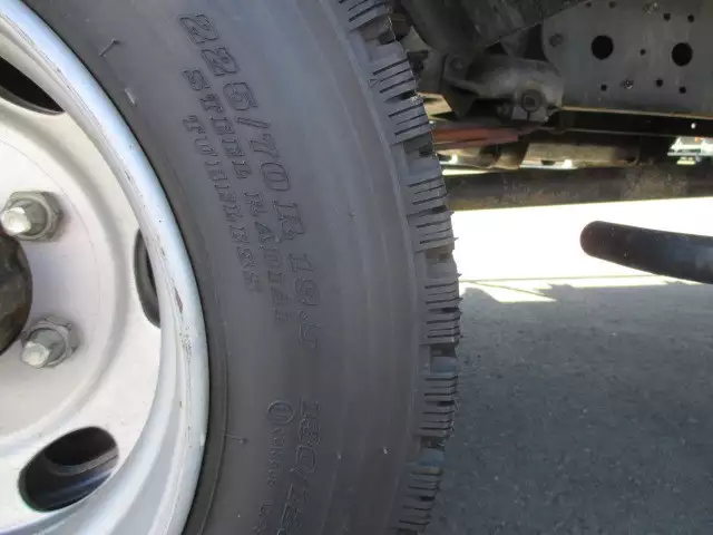 平成27年12月中古大型日産UDUDトラックスの画像16