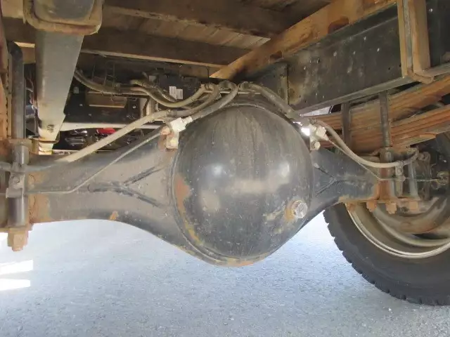 平成27年12月中古大型日産UDUDトラックスの画像19