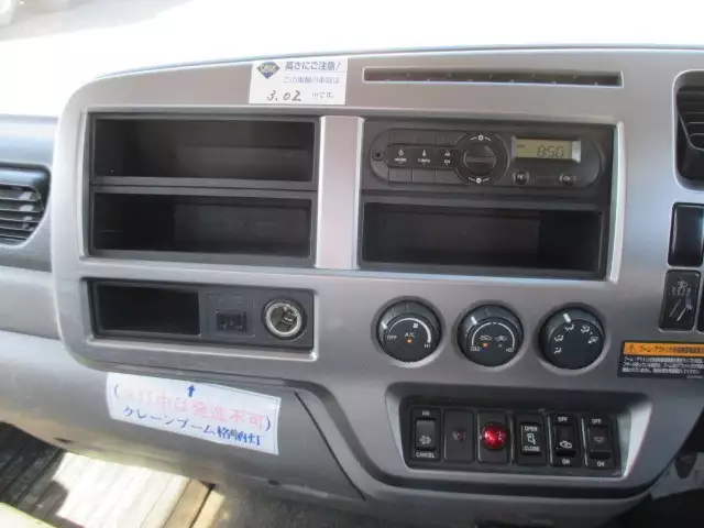 平成27年12月中古大型日産UDUDトラックスの画像38