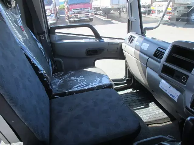 平成27年12月中古大型日産UDUDトラックスの画像43