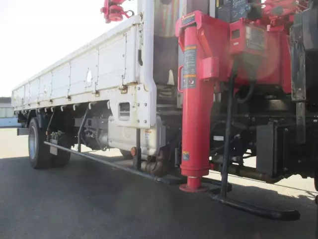 平成27年12月中古大型日産UDUDトラックスの画像10