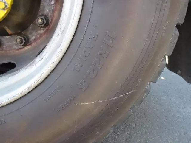 平成26年10月中古大型トラクタヘッド日産UDUDトラックスの画像12