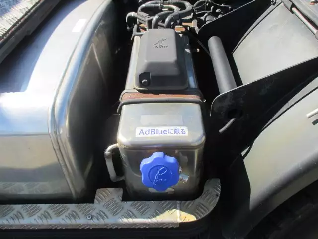 平成26年10月中古大型トラクタヘッド日産UDUDトラックスの画像30