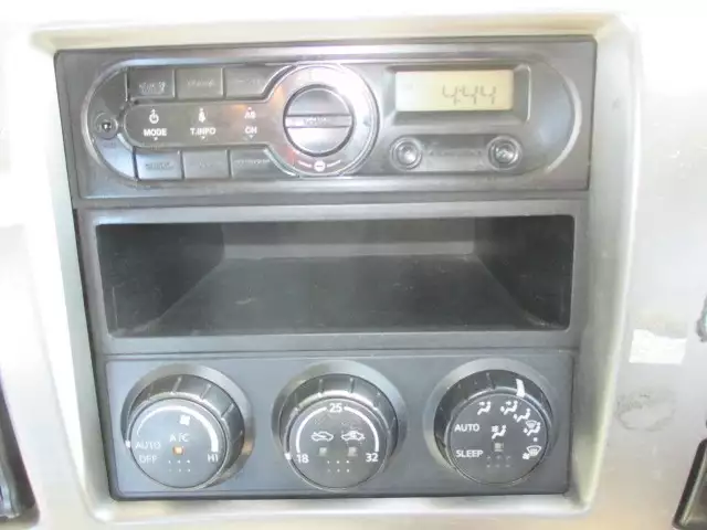 平成26年10月中古大型トラクタヘッド日産UDUDトラックスの画像34