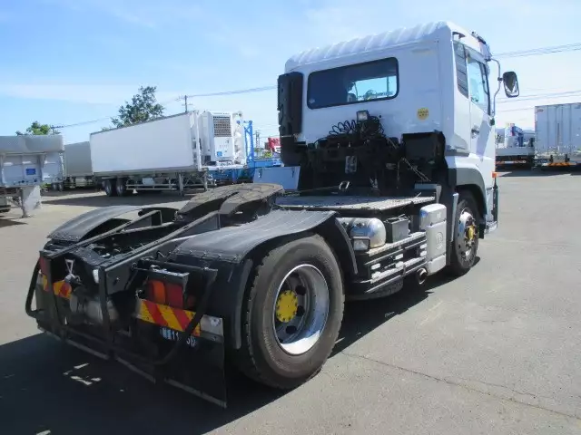 平成26年10月中古大型トラクタヘッド日産UDUDトラックスの画像5