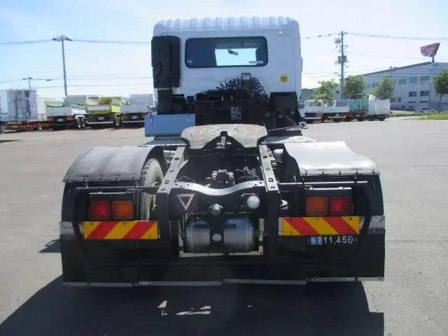 平成26年10月中古大型トラクタヘッド日産UDUDトラックスの画像6