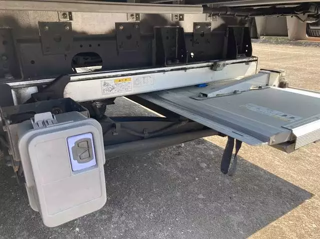 平成30年09月中古中型いすゞいすゞの画像24