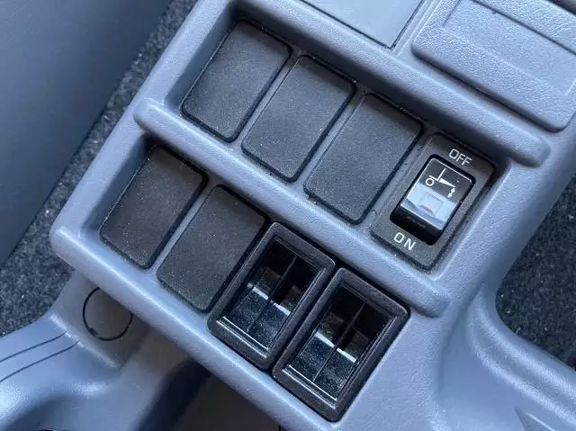 令和02年08月中古中型いすゞいすゞの画像46