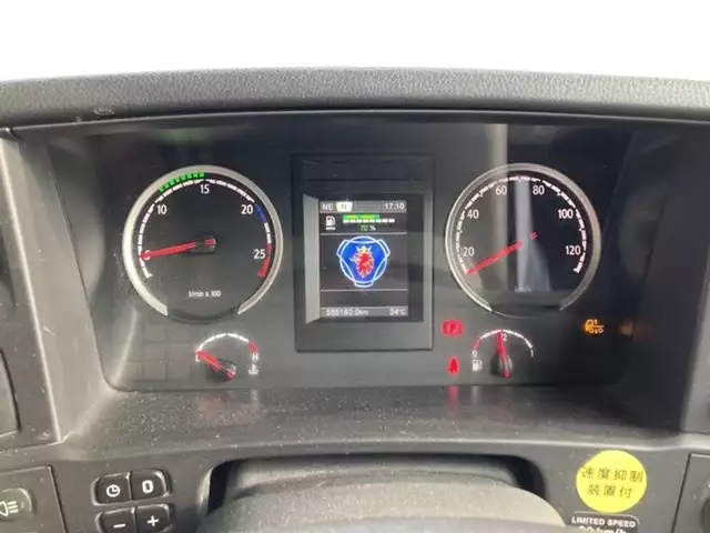 平成28年03月中古大型トラクタヘッドスカニアグリフィンモデルの画像23