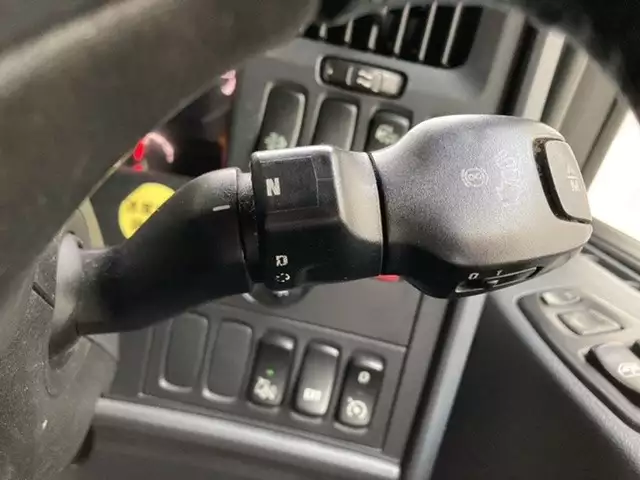 平成28年03月中古大型トラクタヘッドスカニアグリフィンモデルの画像25