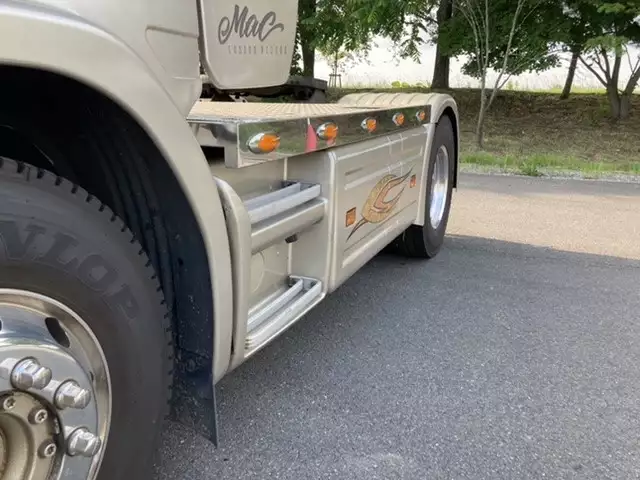 平成28年03月中古大型トラクタヘッドスカニアグリフィンモデルの画像9