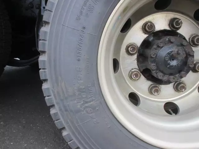 平成25年11月中古大型三菱ふそうスーパーグレートの画像14