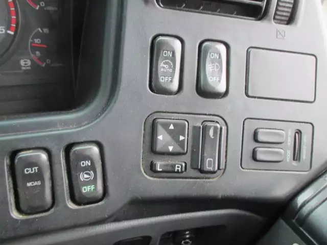 平成25年11月中古大型三菱ふそうスーパーグレートの画像37