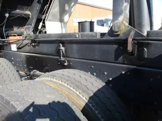 平成26年10月中古大型日産UDクオンの画像11