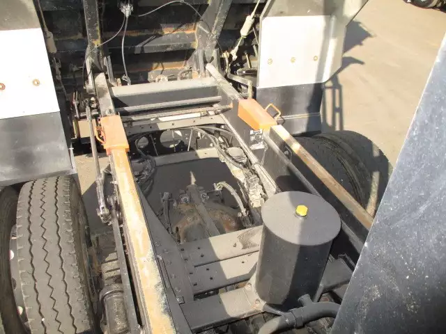 平成26年10月中古大型日産UDクオンの画像15