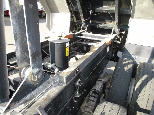 平成26年10月中古大型日産UDクオンの画像22