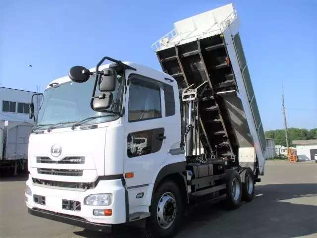 平成26年10月中古大型日産UDクオンの画像24