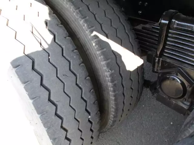 平成26年10月中古大型日産UDクオンの画像45