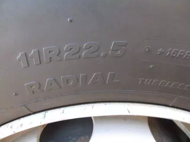 平成26年10月中古大型日産UDクオンの画像49