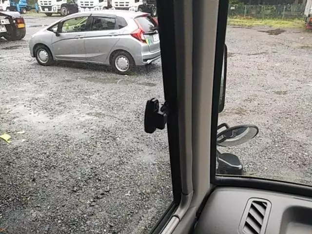 平成27年02月中古中型バストヨタトヨタの画像30