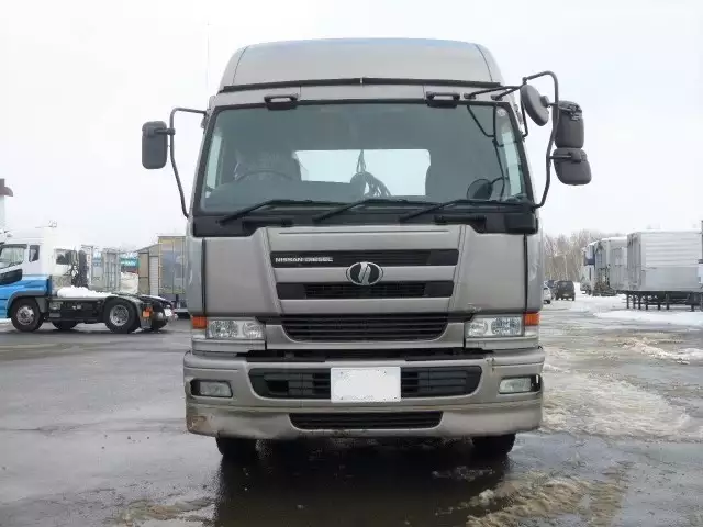 平成17年03月中古大型トラクタヘッド日産UDニッサンディーゼルの画像2