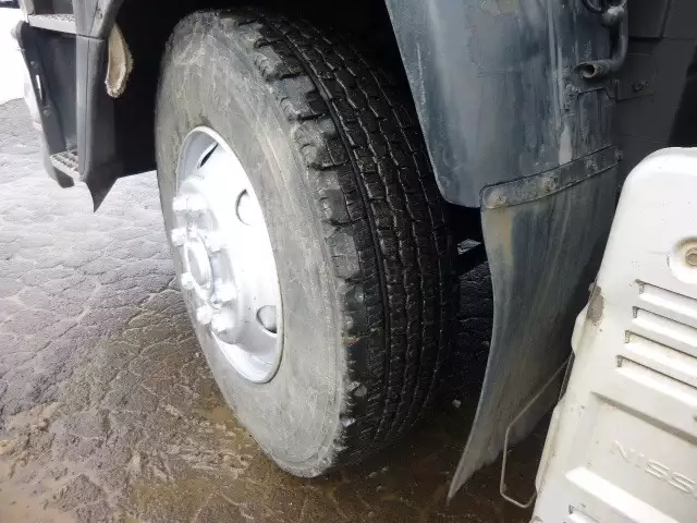 平成17年03月中古大型トラクタヘッド日産UDニッサンディーゼルの画像13